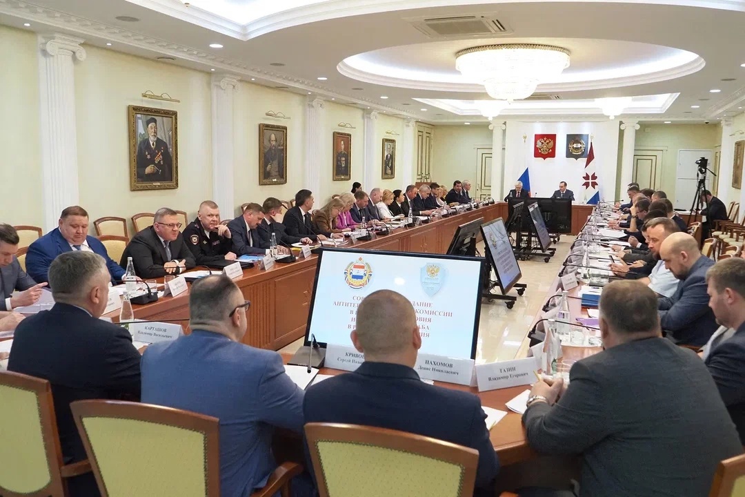 В МОРДОВИИ НА ЗАСЕДАНИИ АТК И ОПЕРАТИВНОГО ШТАБА ОБСУДИЛИ ВОПРОСЫ АНТИТЕРРОРИСТИЧЕСКОЙ ЗАЩИЩЕННОСТИ ОБЪЕКТОВ.